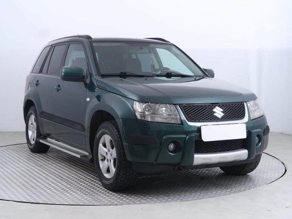 Prodm Suzuki Grand Vitara 2.0, 4X4, Automatick klima