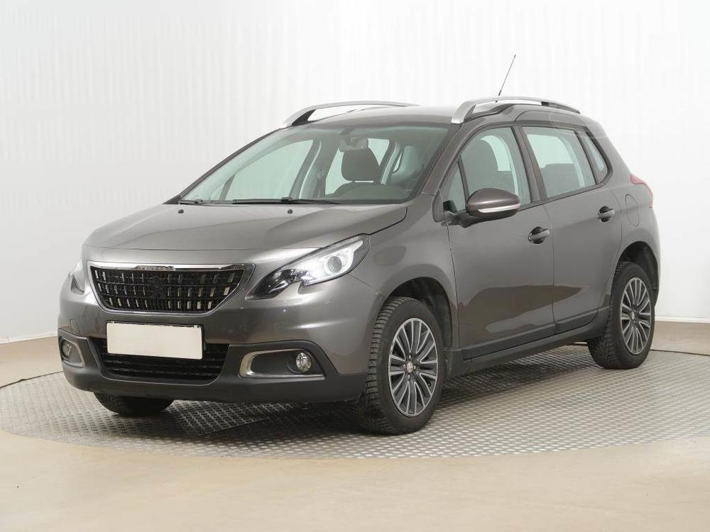 Peugeot 2008 1.2 PureTech, Automat