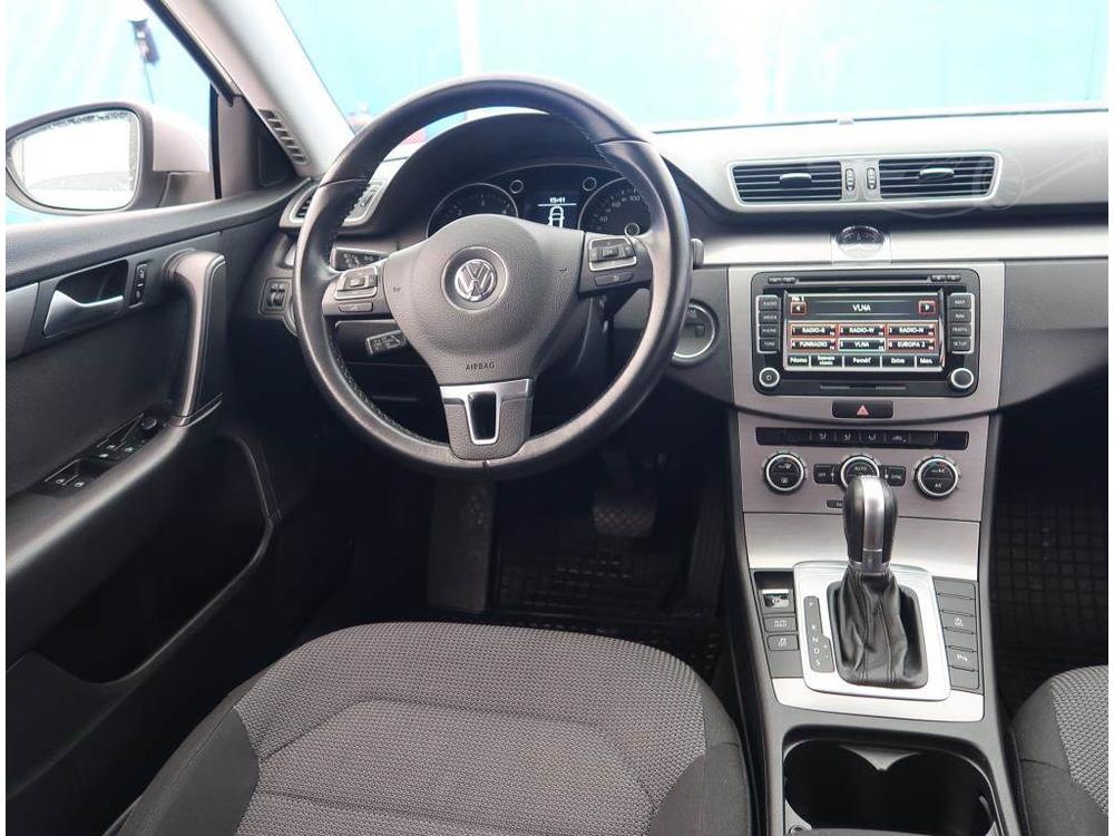 Volkswagen Passat 1.6 TDI, Automat, Serv.kniha