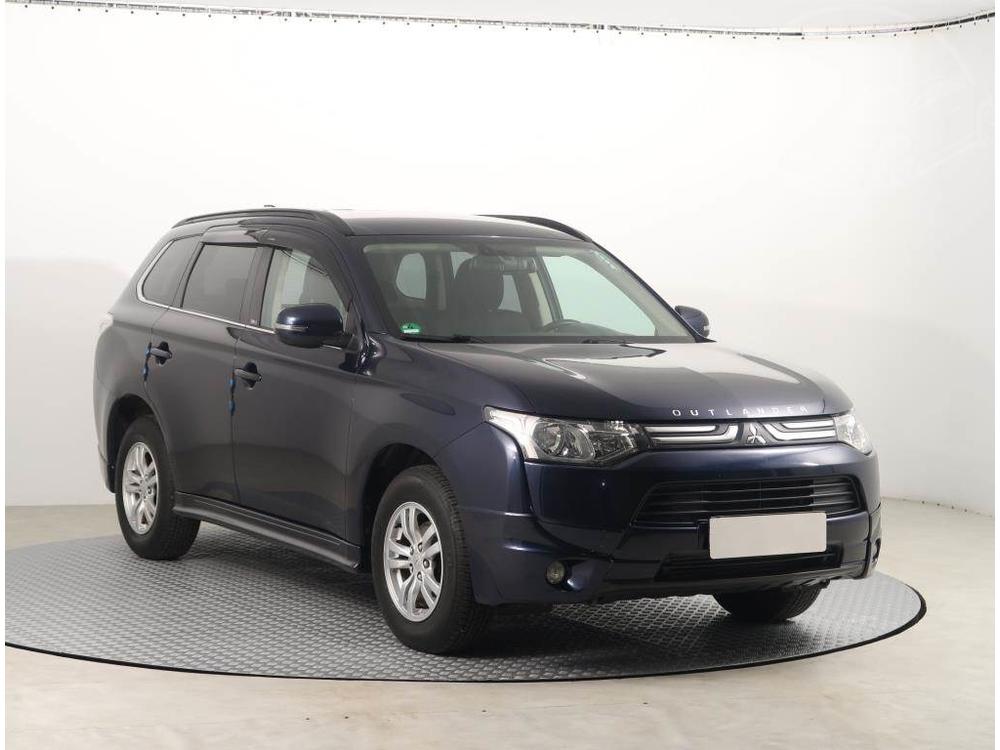 Prodm Mitsubishi Outlander 2.2 DI-D, 4X4