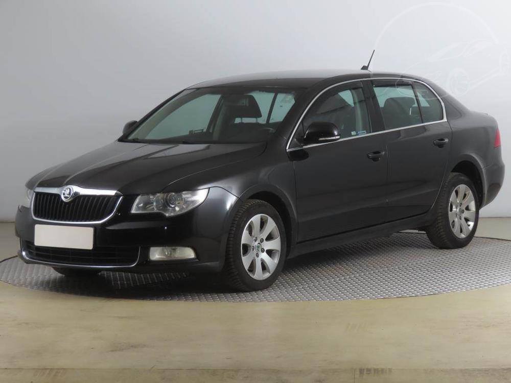 koda Superb 1.8 TSI, Serv.kniha, Xenony