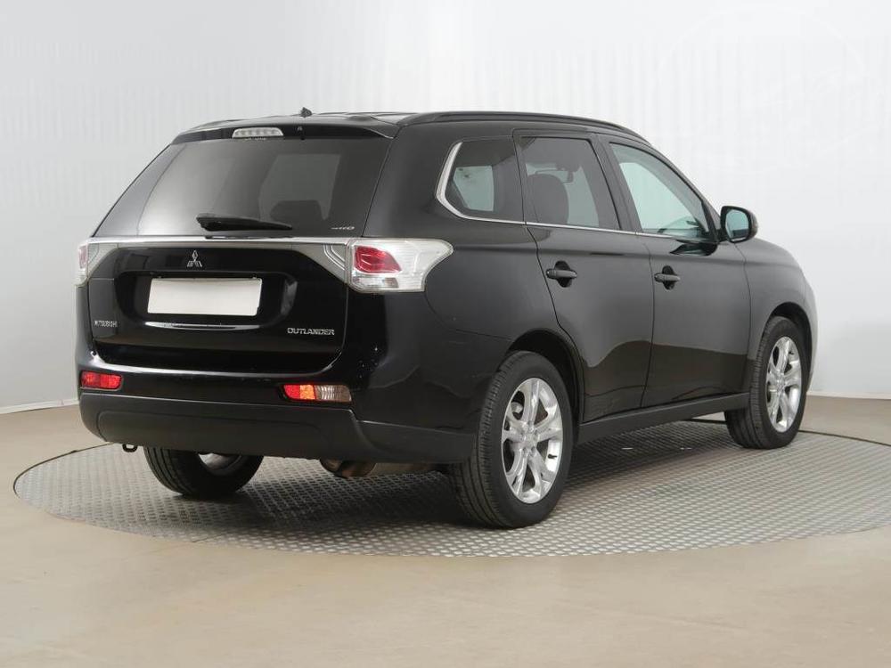 Mitsubishi Outlander 2.2 DI-D, 4X4, Automat