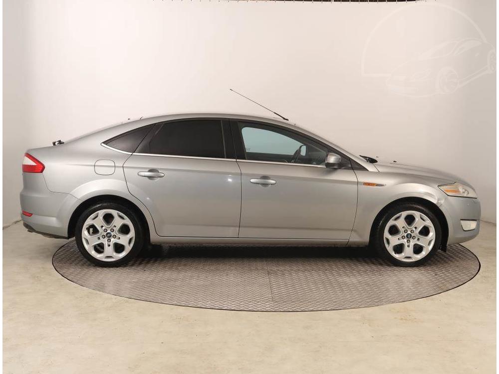 Ford Mondeo 2.2 TDCI, Navi, Koen sedaky