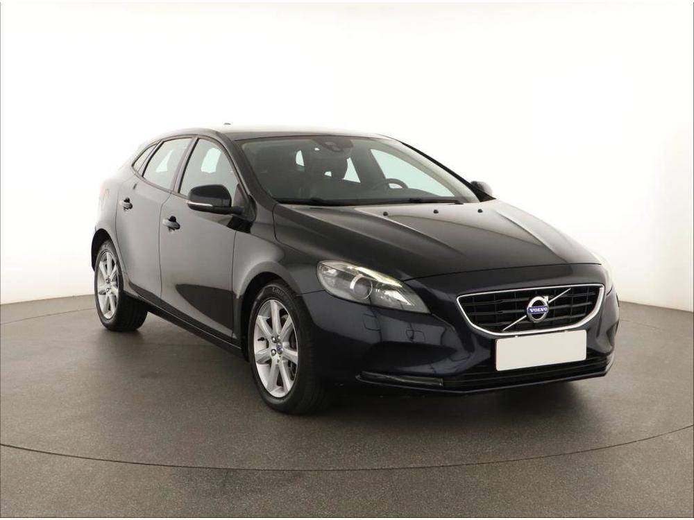 Prodm Volvo V40 2.0 D2, Automat, Ke, Navi