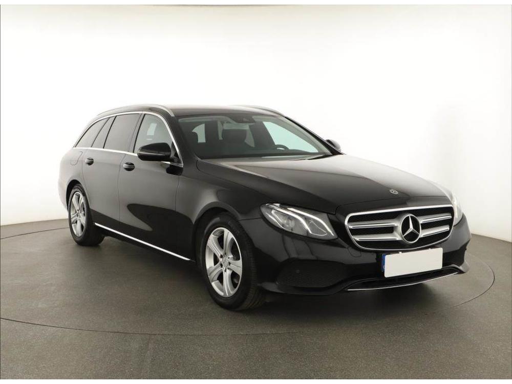 Prodm Mercedes-Benz E 220 220 d, Automat, Ke, Navi