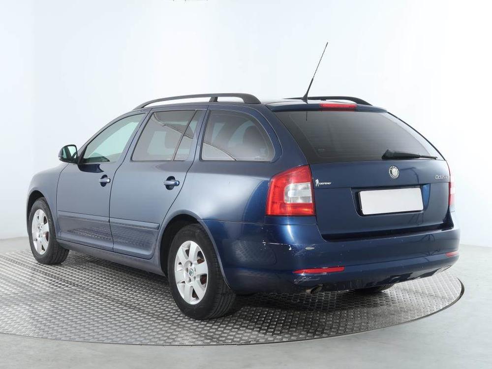 koda Octavia 1.6 TDI, Serv.kniha, Klima