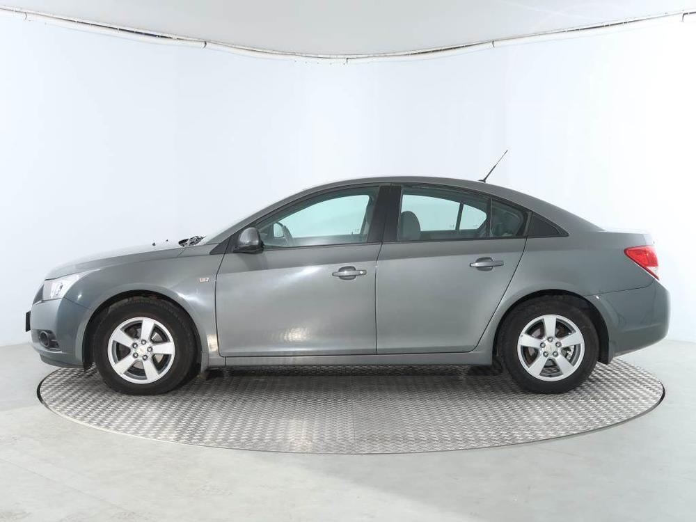 Chevrolet Cruze 1.8 i 16V, R,1.maj