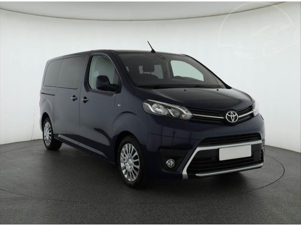 Prodm Toyota ProAce 2.0 D-4D, Family, Klima, R