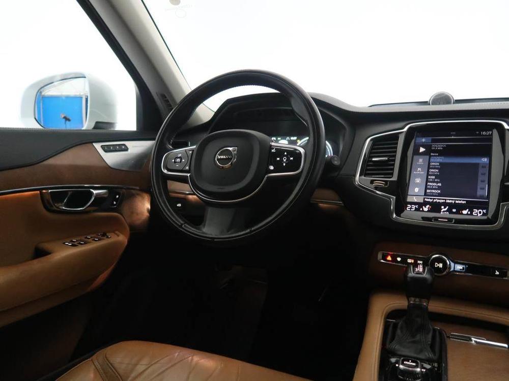 Volvo XC90 D5 AWD, NOV CENA, 4X4