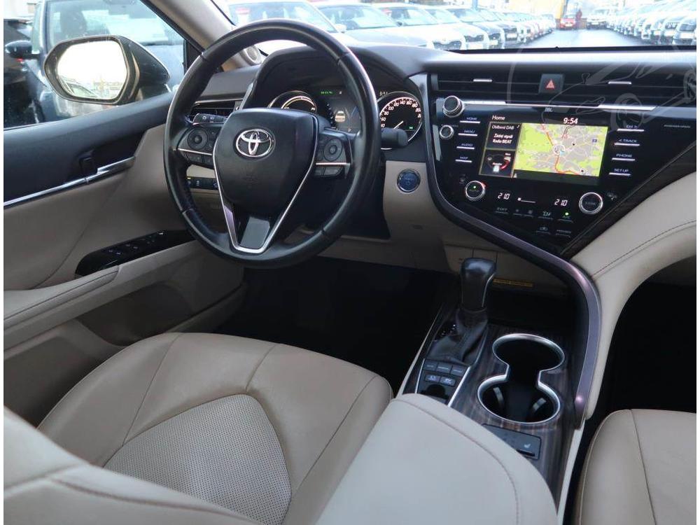 Toyota Camry 2.5 Hybrid, Executive, Automat