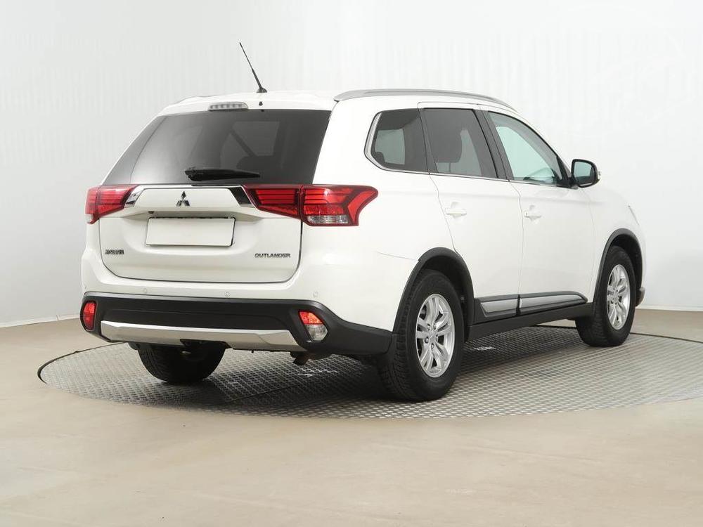 Mitsubishi Outlander 2.2 DI-D, NOV CENA, 4X4