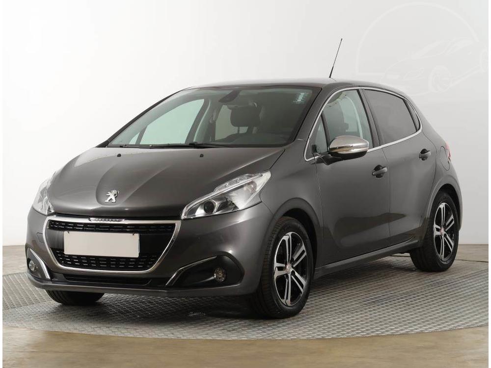 Peugeot 208 1.2 PureTech, NOV CENA, R