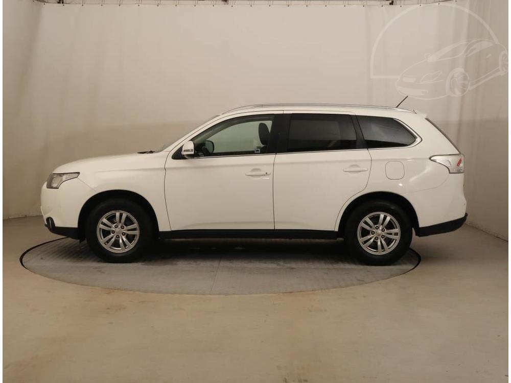 Mitsubishi Outlander 2.0, R,2.maj, Serv.kniha