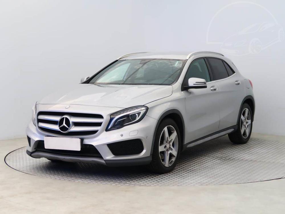 Prodm Mercedes-Benz GLA  220 CDI 4MATIC, NOV CENA