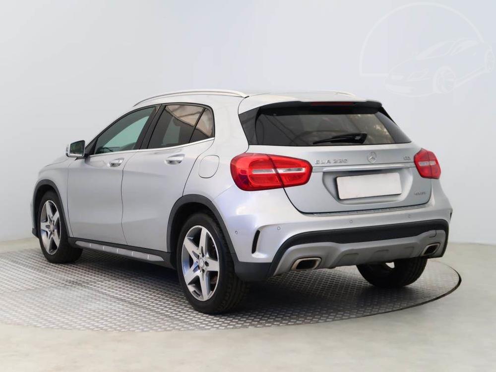 Mercedes-Benz GLA  220 CDI 4MATIC, NOV CENA