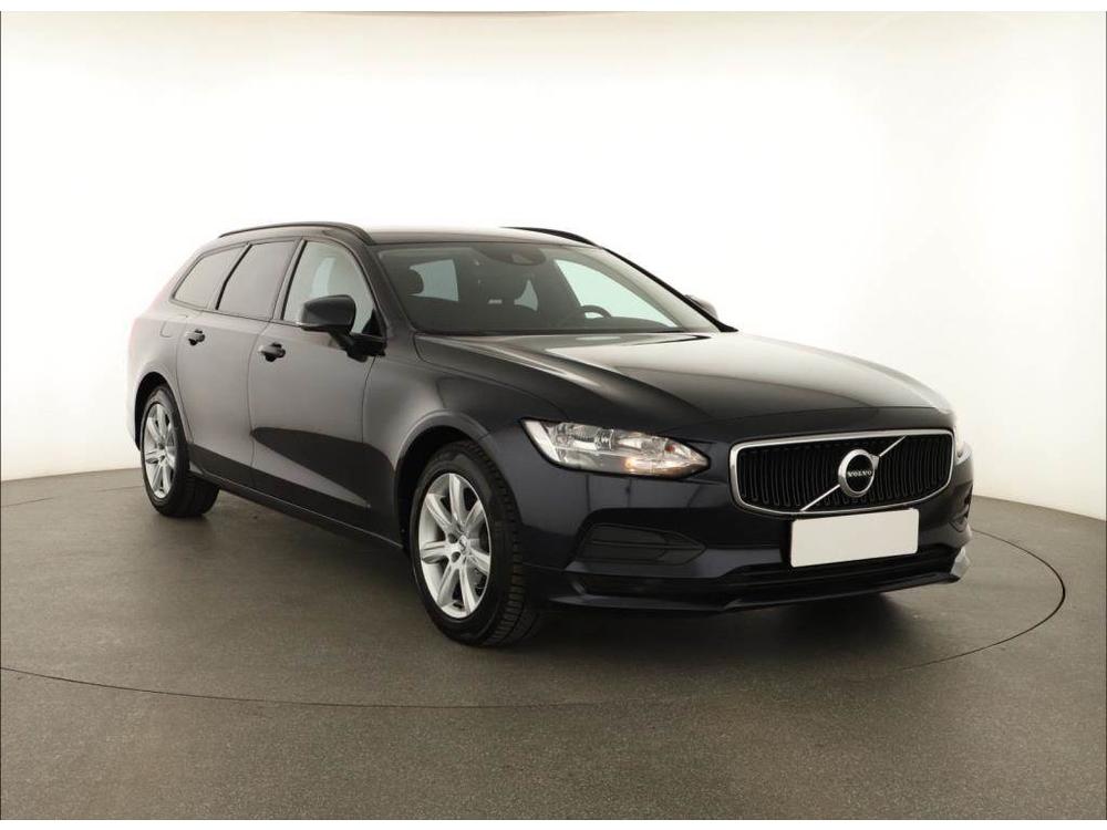 Prodm Volvo V90 D3, Automat, Navi