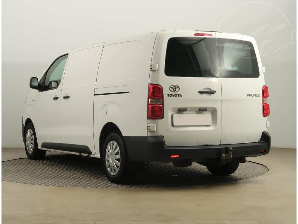 Toyota ProAce 2.0 D-4D, L2, Nov v R