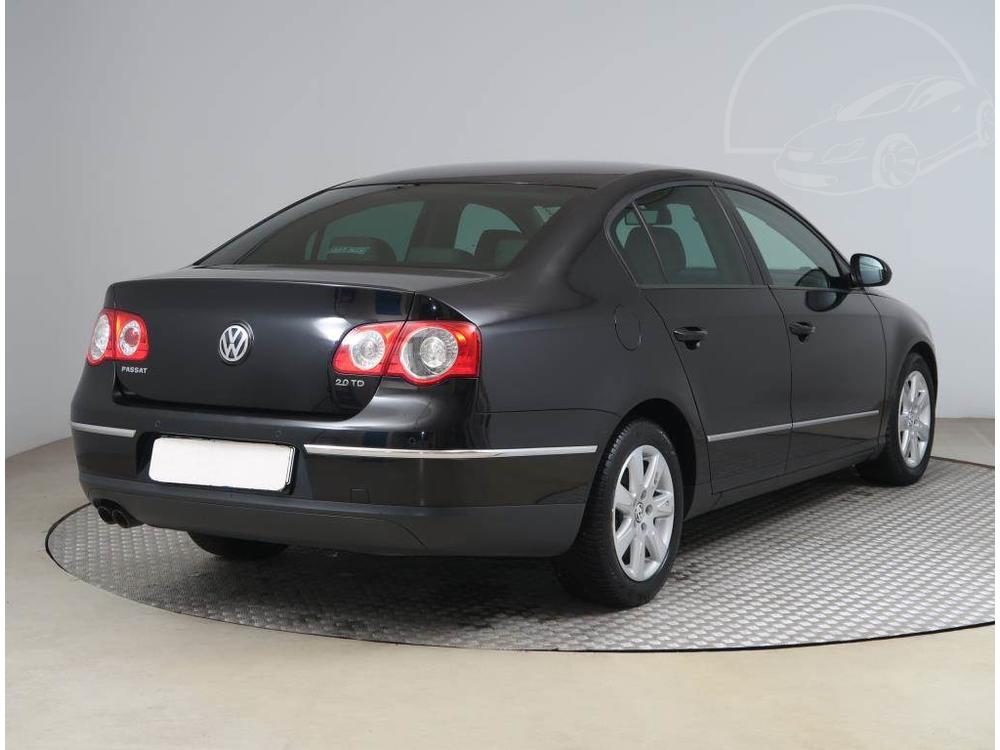 Volkswagen Passat 2.0 TDI, Serv.kniha, Navi