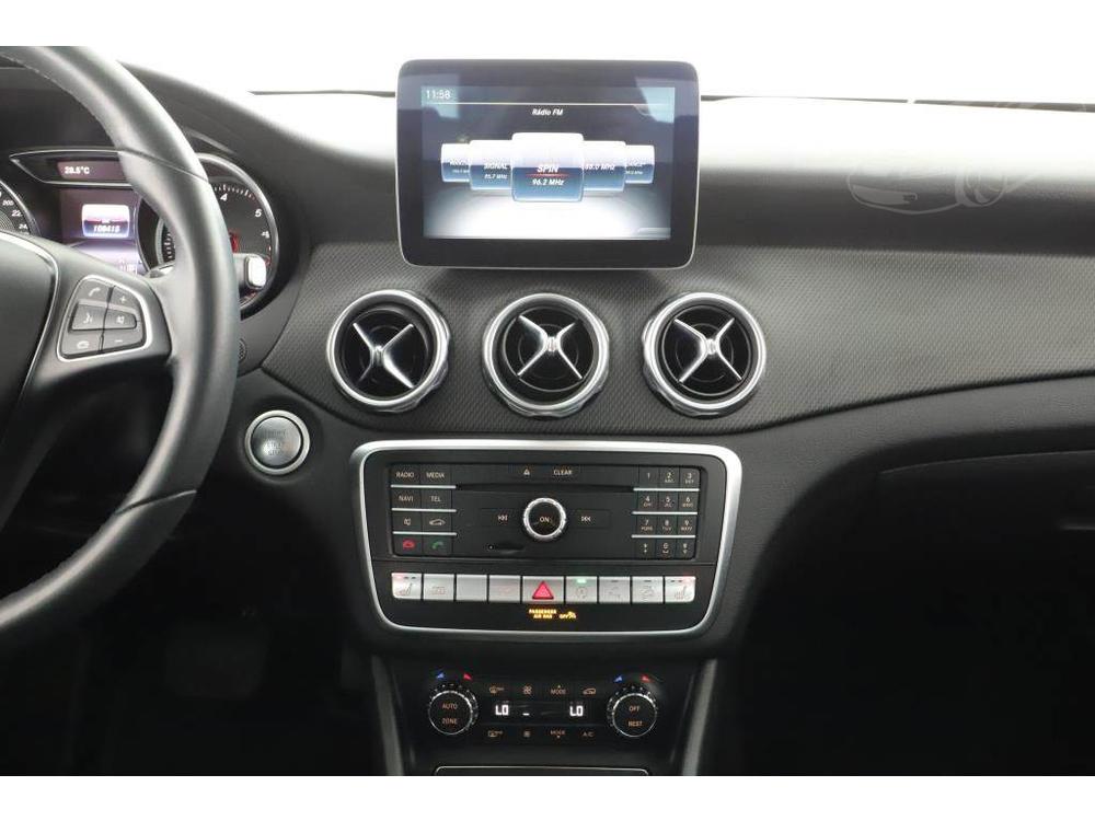 Mercedes-Benz GLA  200d 4MATIC, NOV CENA, 4X4