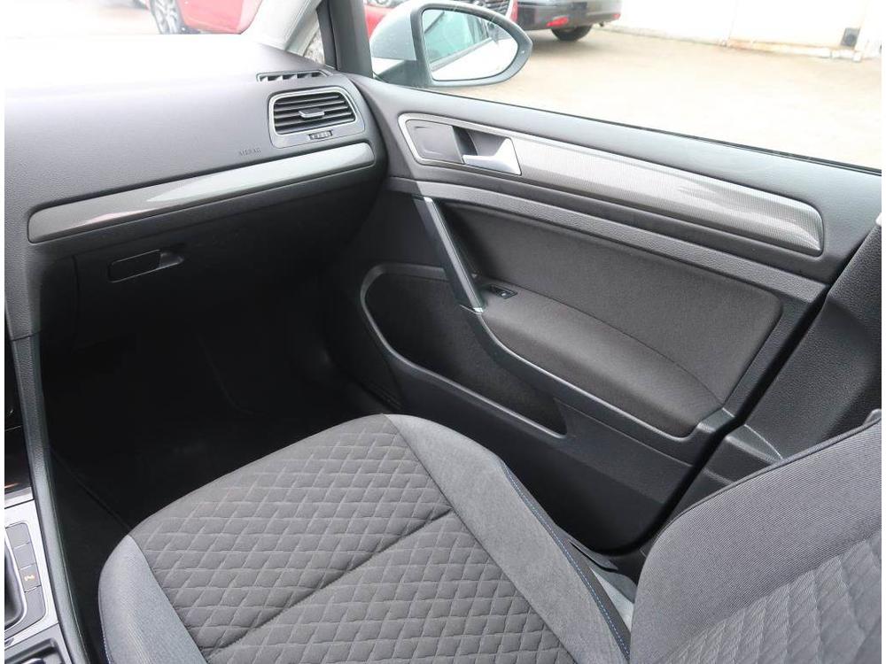 Volkswagen Golf 2.0 TDI, Navi