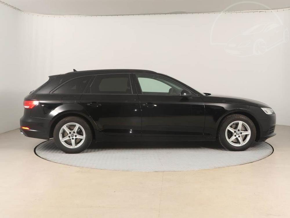 Audi A4 2.0 TDI, Automat, Navi