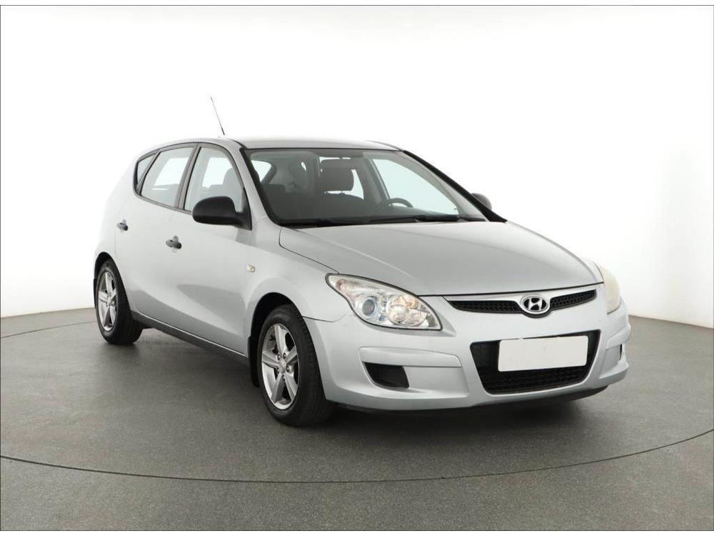 Prodm Hyundai i30 1.4 CVVT, po STK, oblben vz