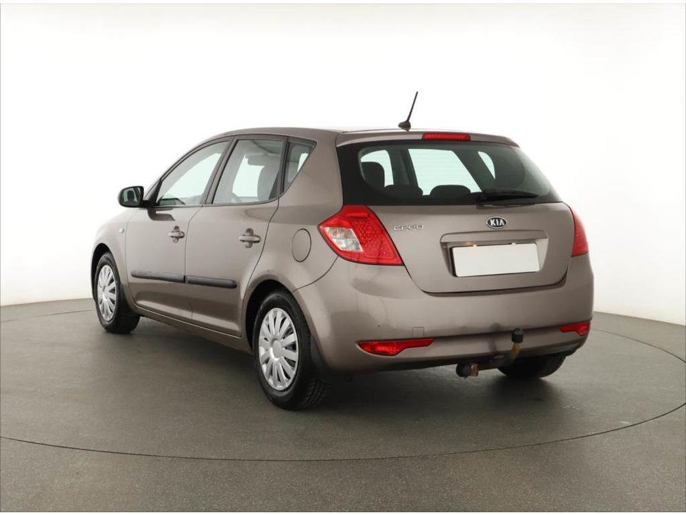 Kia Ceed 1.4 CVVT, R,1.maj, Serv.kniha