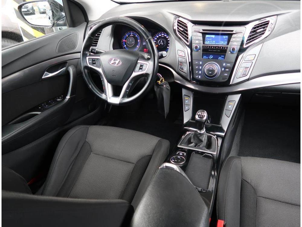 Hyundai i40 1.7 CRDi, Automatick klima