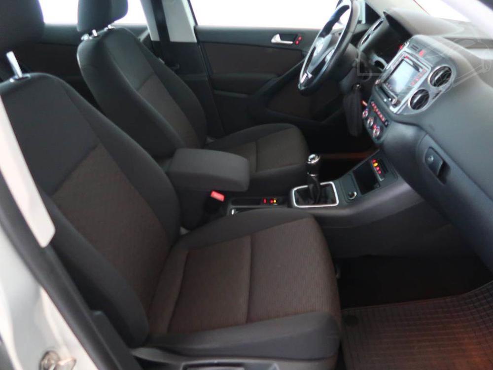 Volkswagen Tiguan 2.0 TDI, Automatick klima