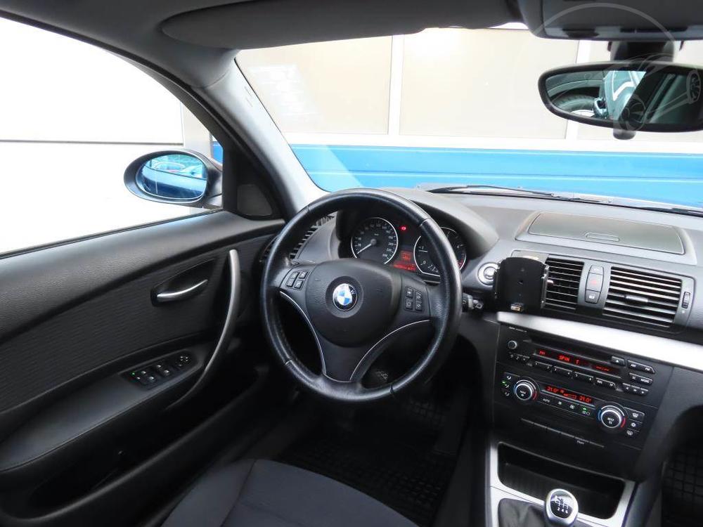 BMW 118 118d, R,2.maj, Serv.kniha