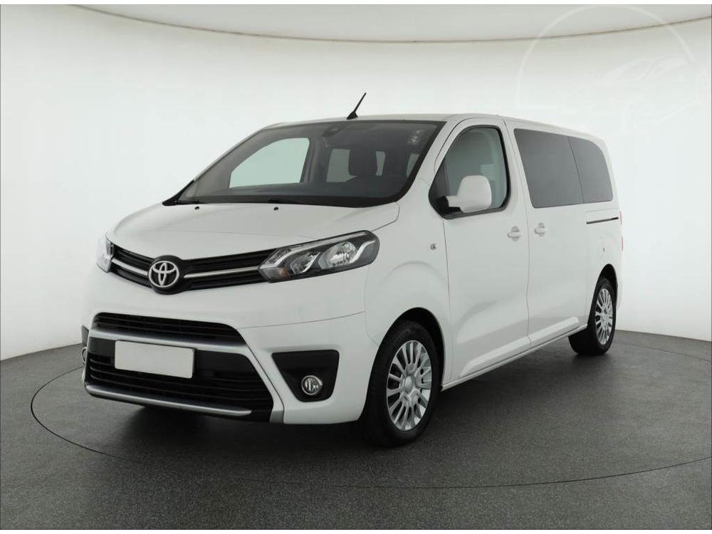 Toyota ProAce 2.0 D-4D, Family, Klima, R