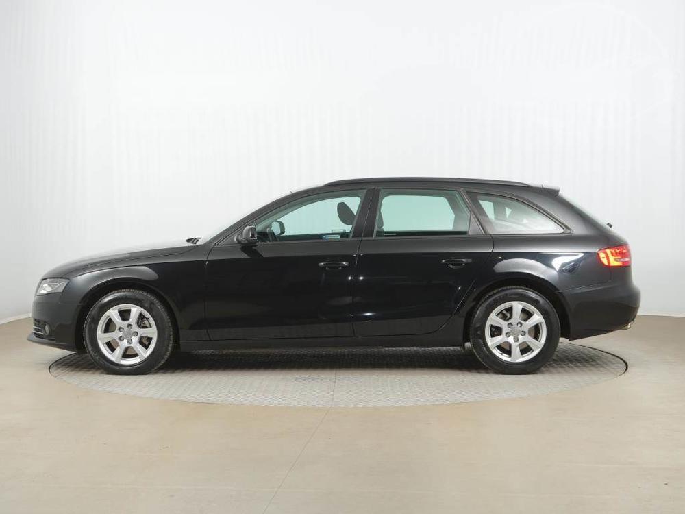 Audi A4 2.0 TDI, Serv.kniha, Xenony