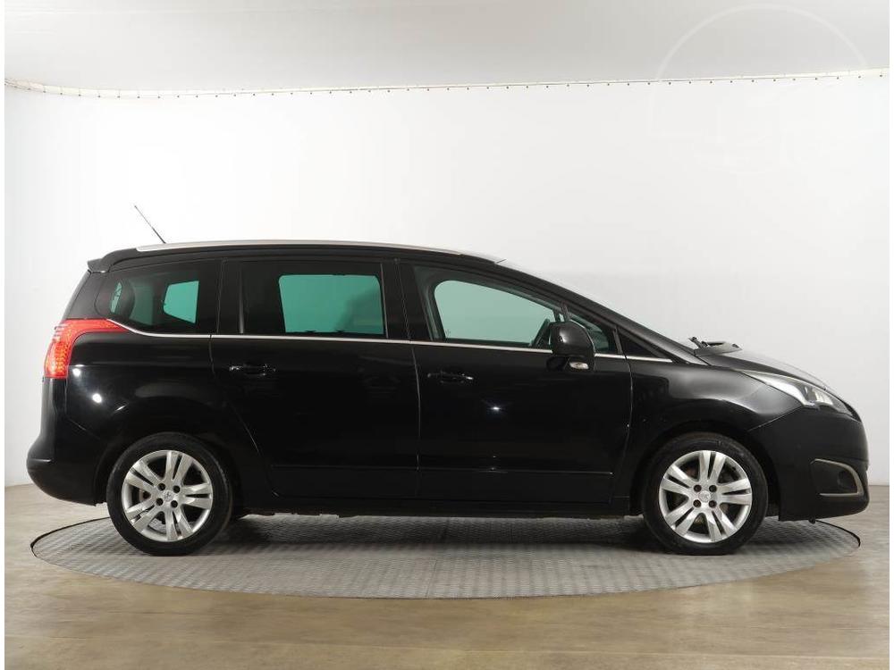 Peugeot 5008 2.0 BlueHDi, 7mst, Navi