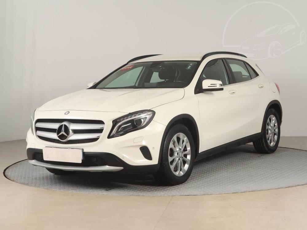 Mercedes-Benz GLA  200 CDI 4MATIC, 4X4, Automat