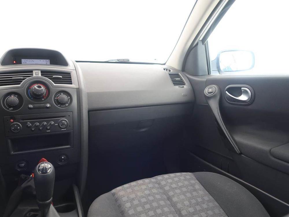 Renault Megane 1.6 16V, Parkovac asistent