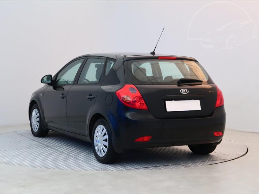 Kia Ceed 1.6 i, NOV CENA, v provozu