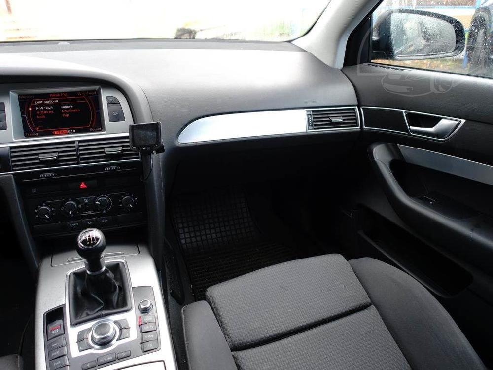 Audi A6 2.0 TDI, Automatick klima