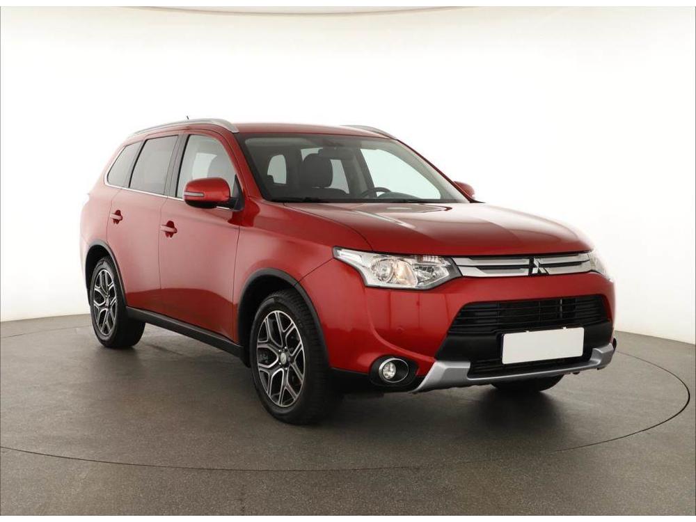 Prodm Mitsubishi Outlander 2.2 DI-D, 4X4, Automat