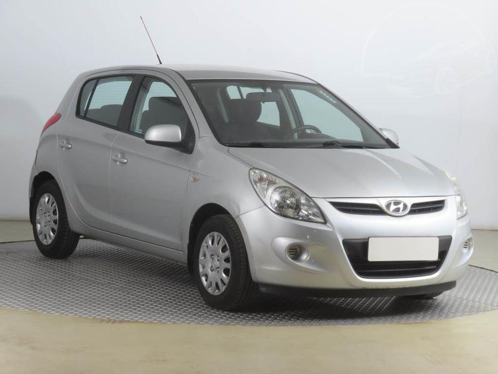 Prodm Hyundai i20 1.4, R,2.maj, Serv.kniha