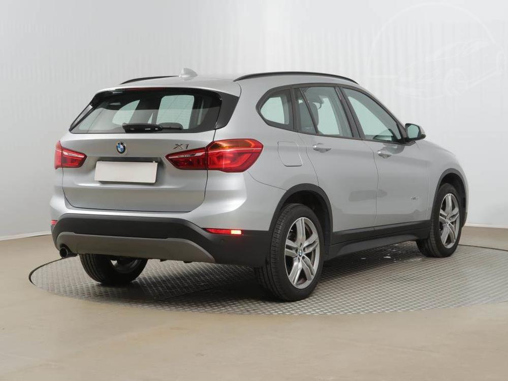 BMW X1 sDrive18i, Serv.kniha