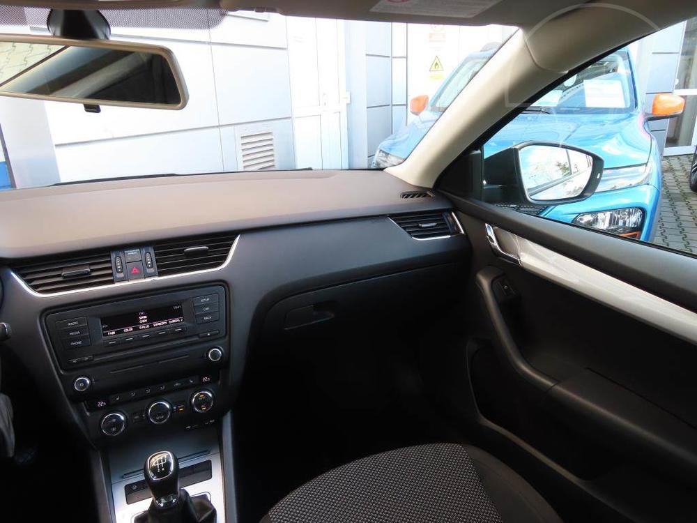 koda Octavia 1.6 TDI, Serv.kniha