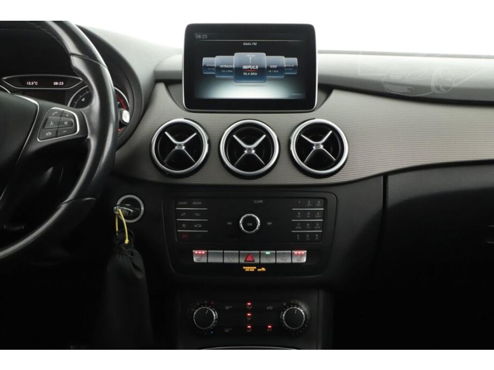 Mercedes-Benz B 220 4MATIC, 4X4, Automat, R