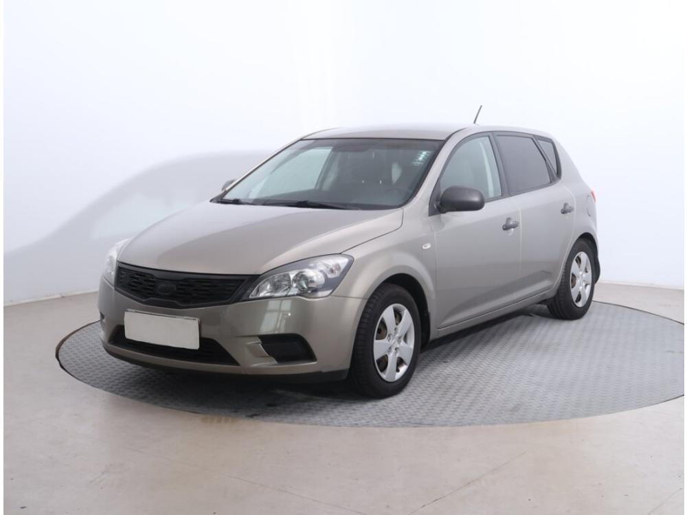 Kia Ceed 1.4 CVVT, NOV CENA, R,1.maj