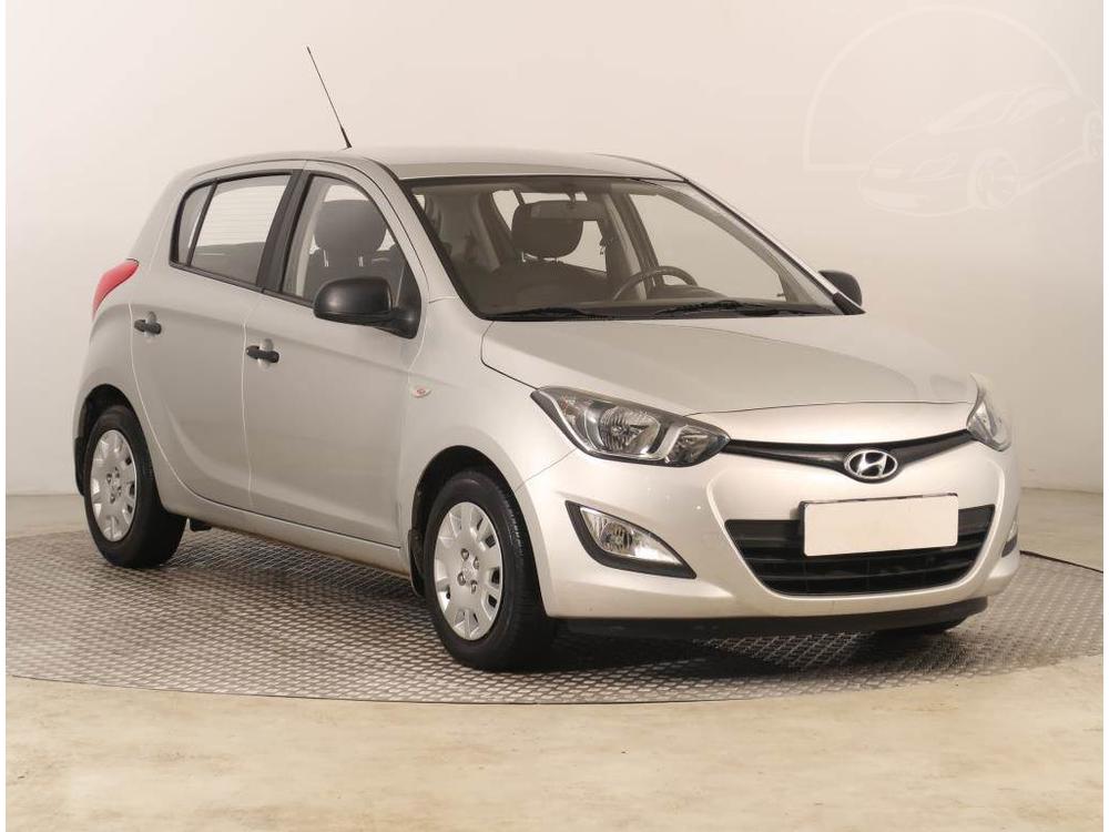 Prodm Hyundai i20 1.2, Klima, El. okna