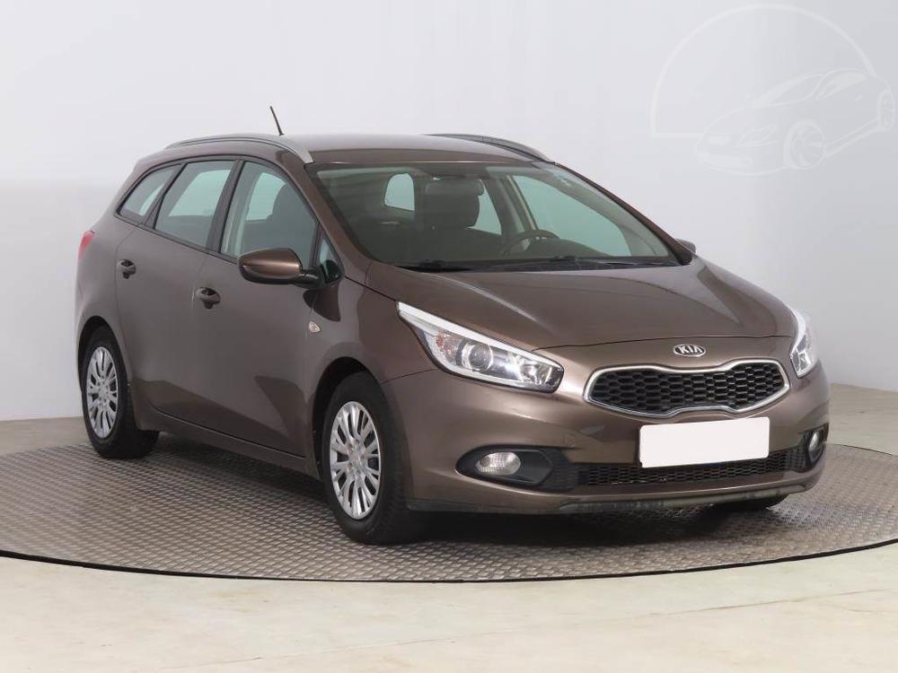 Prodm Kia Ceed 1.4 CVVT, R,1.maj, Serv.kniha