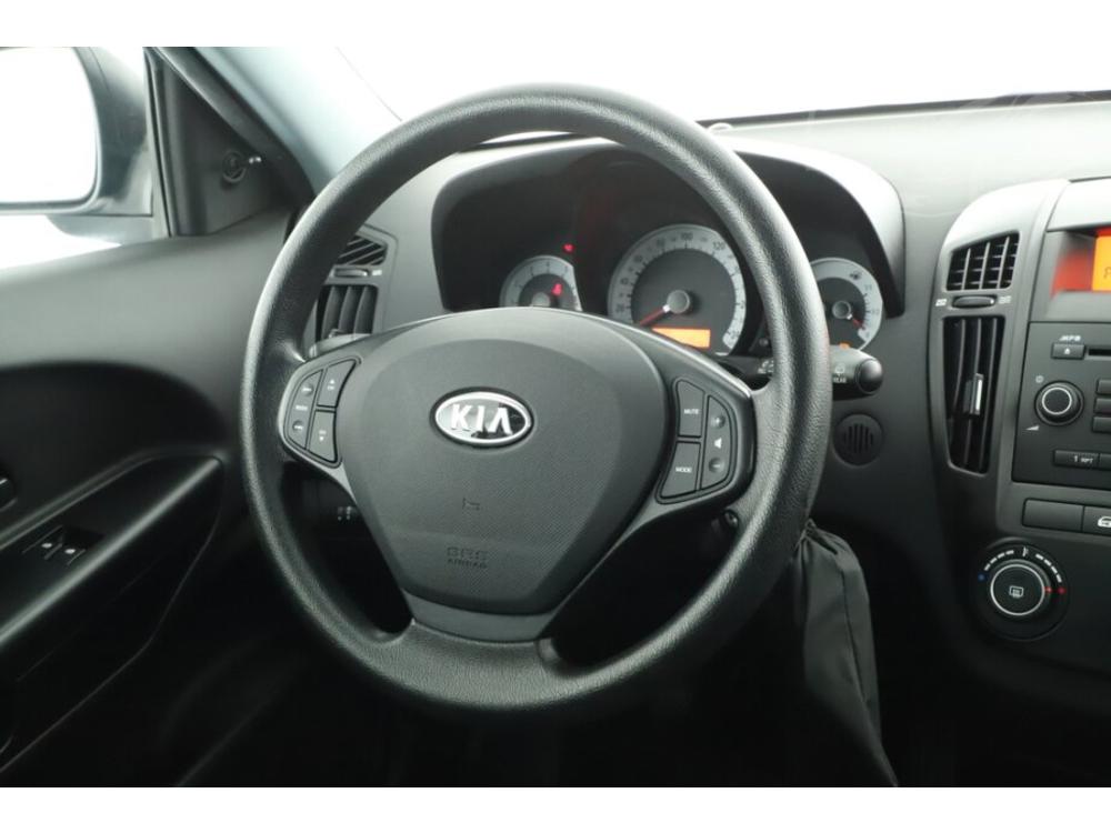 Kia Ceed 1.4 CVVT, R,1.maj, Serv.kniha