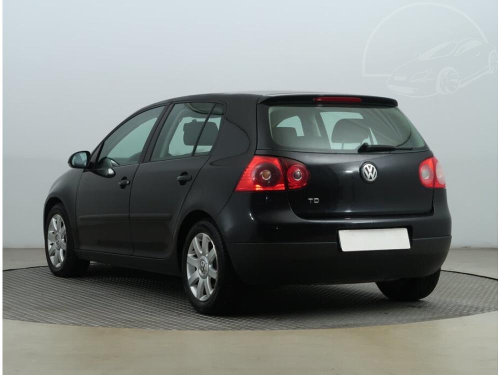 Volkswagen Golf 1.9 TDI, po STK, zamluveno