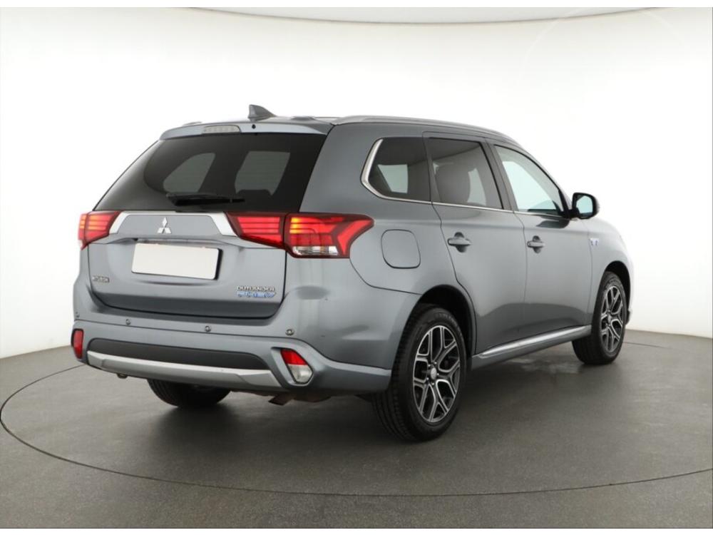 Mitsubishi Outlander 2.0 PHEV, 4X4, Automat