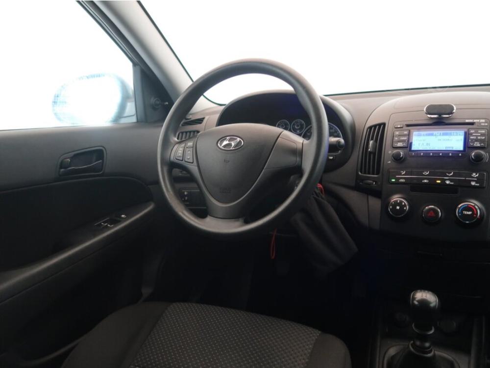 Hyundai i30 1.4 CVVT, Serv.kniha