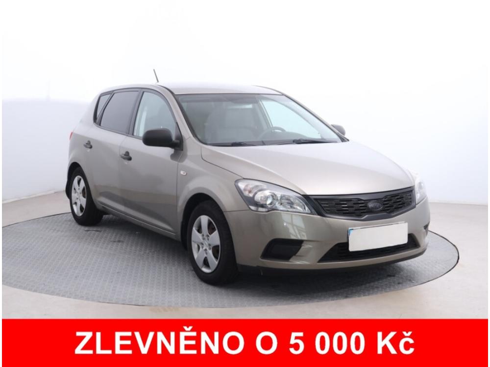 Prodm Kia Ceed 1.4 CVVT, NOV CENA, R,1.maj